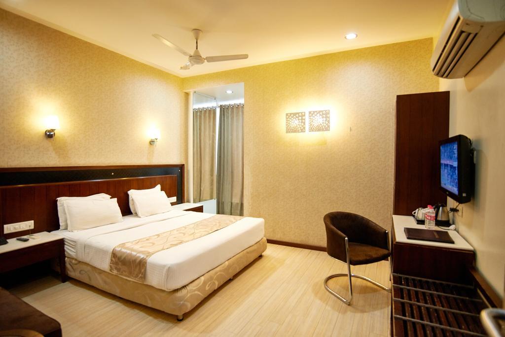 Hotel Sai Mahal Shirdi Eksteriør bilde